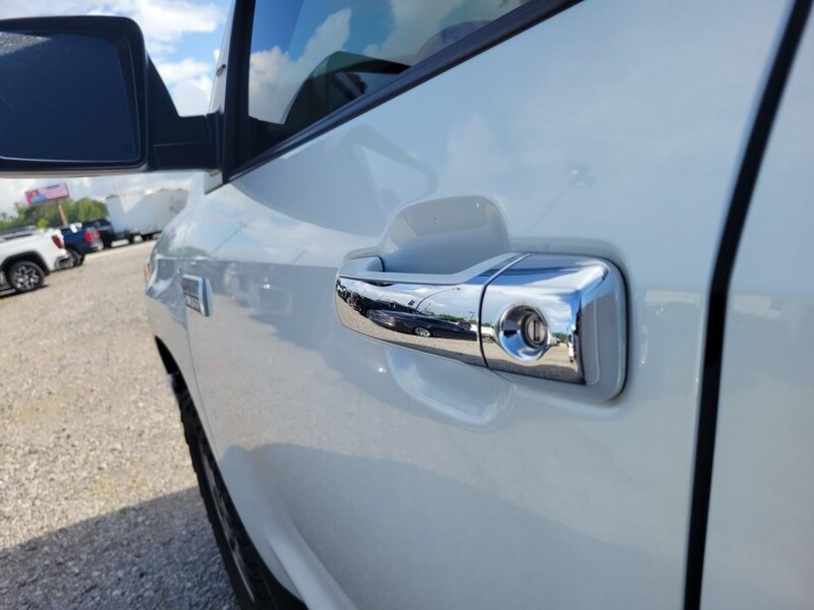 2021 Toyota Tundra 2WD Platinum