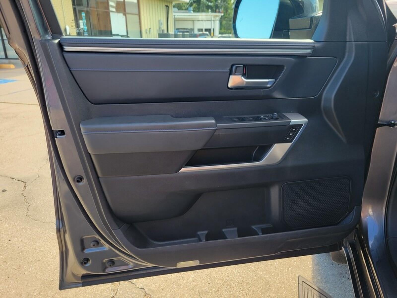 2023 Toyota Sequoia SR5