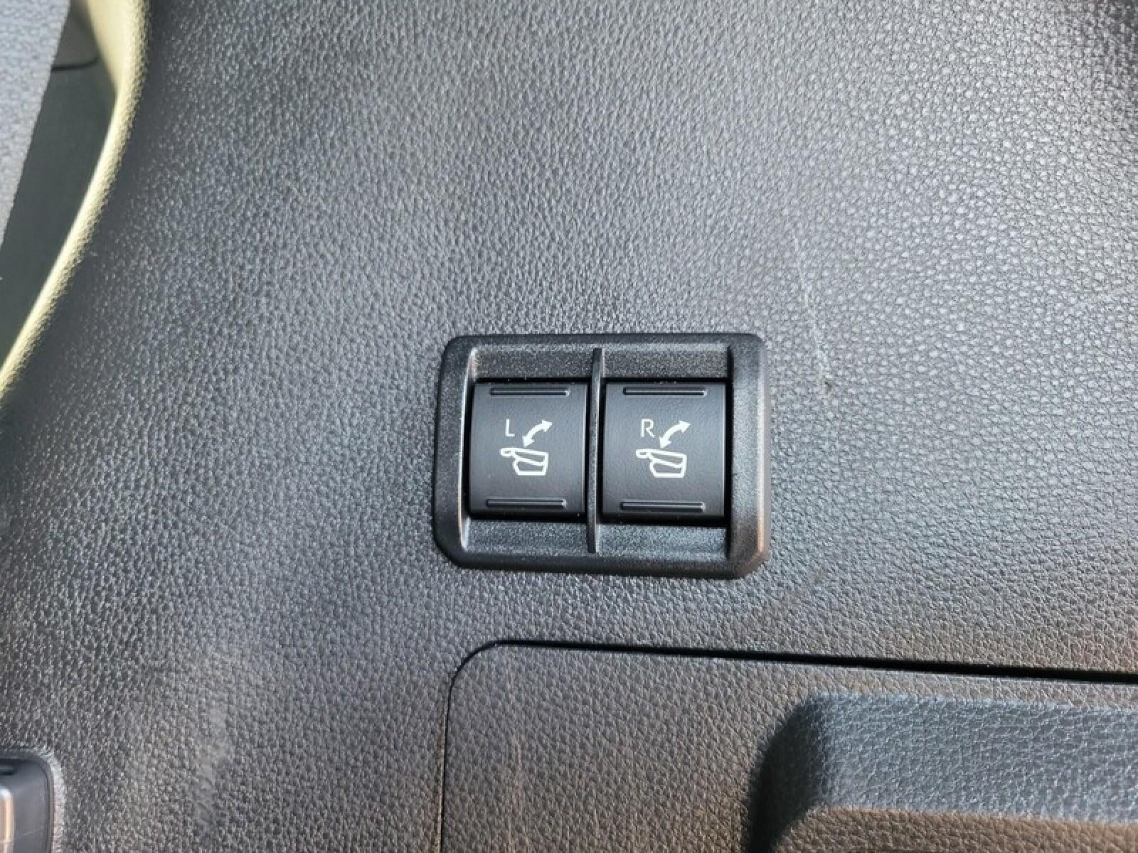 2023 Toyota Sequoia SR5
