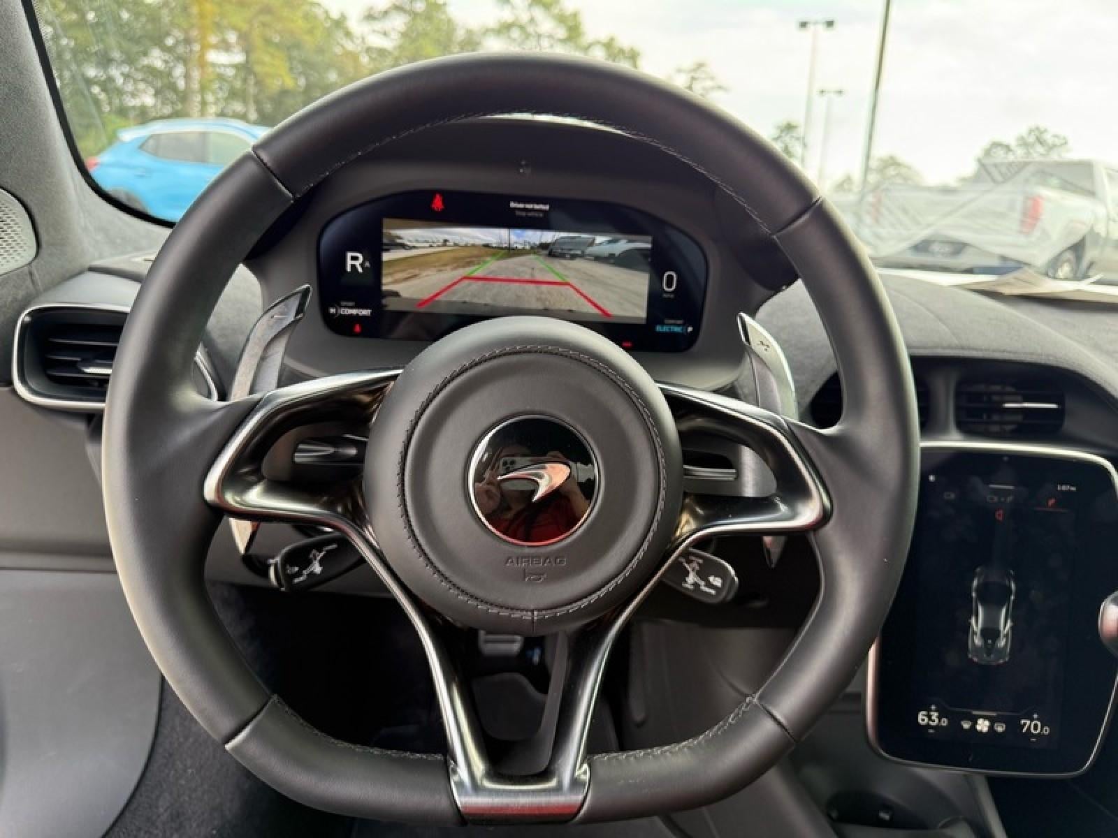 2023 McLaren Artura Base