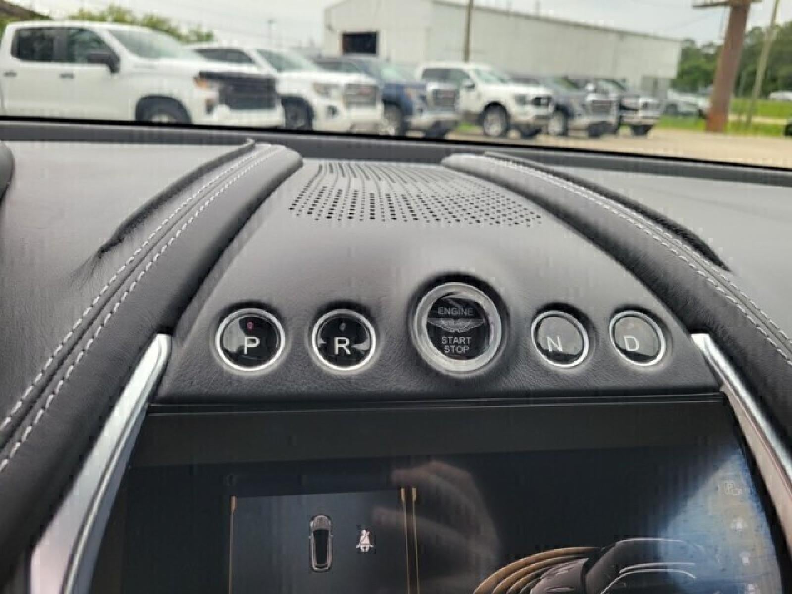 2021 Aston Martin DBX Base