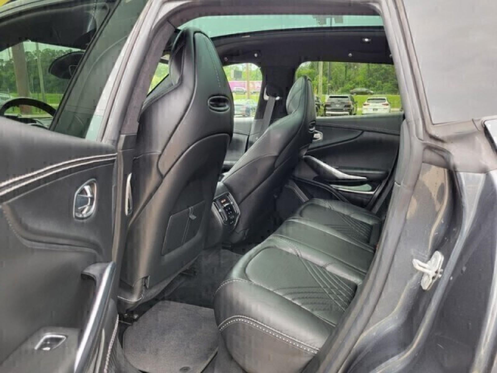 2021 Aston Martin DBX Base