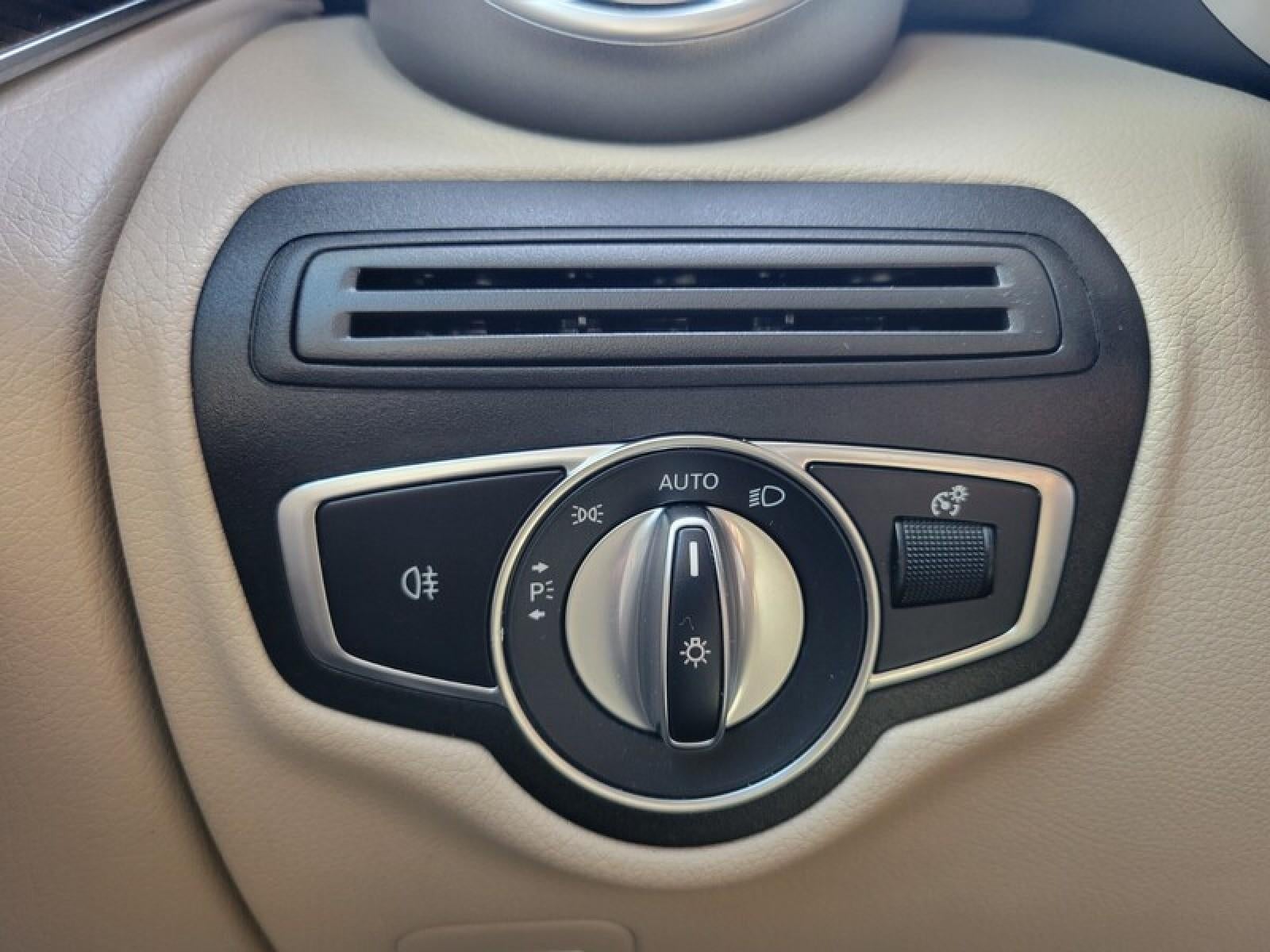 2021 Mercedes-Benz GLC GLC 300