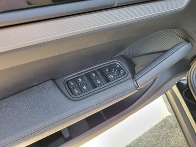 2025 Porsche Cayenne Base
