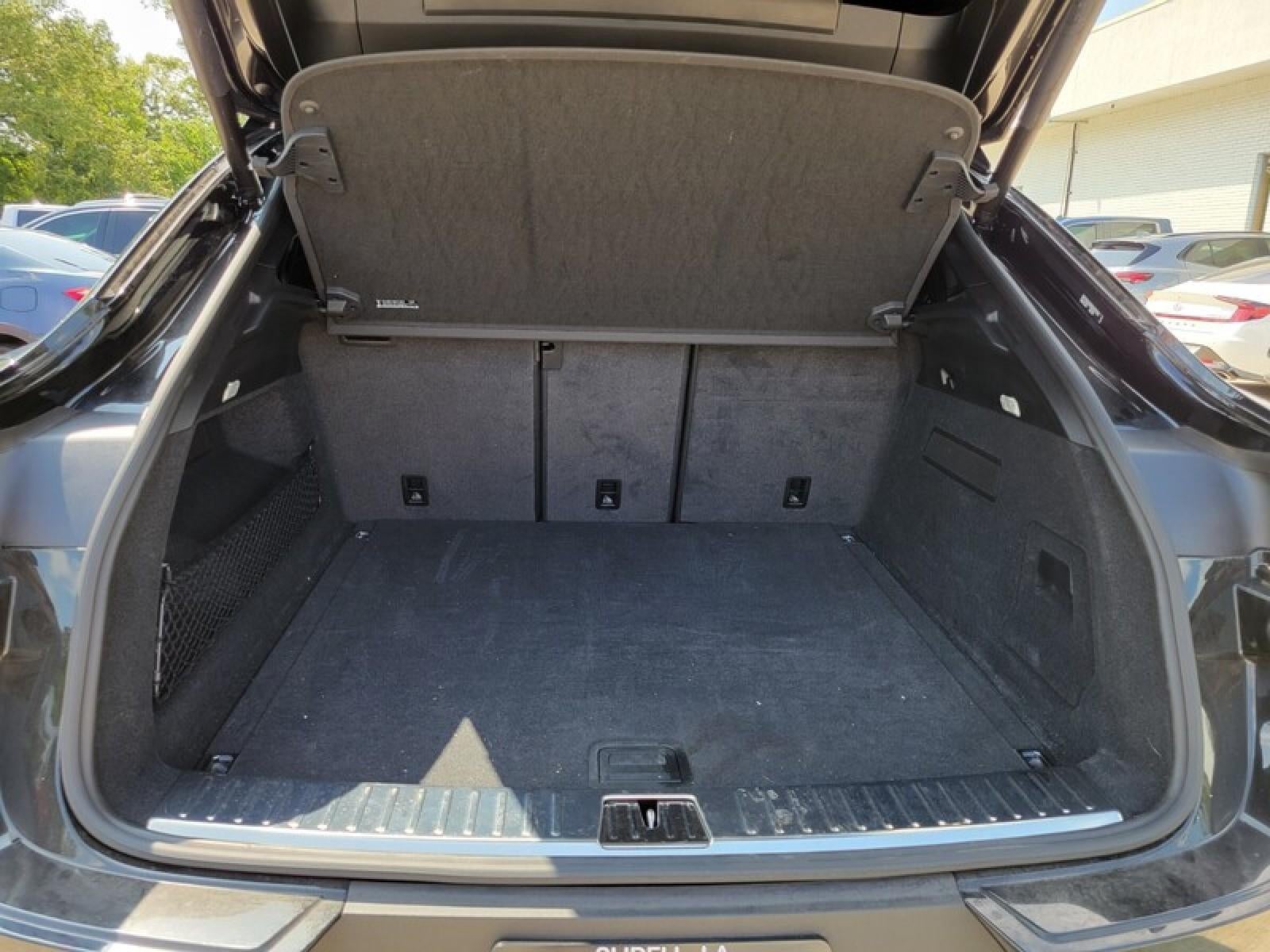 2025 Porsche Cayenne Base